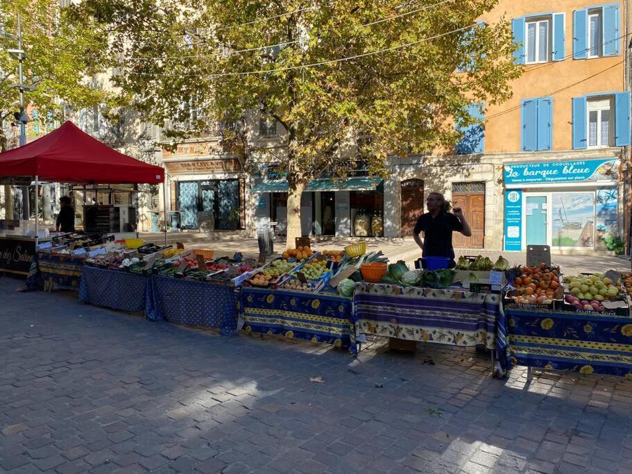 Akropole De Caroline, Central, Lumineux, Calme, Free Parking, Lift, 3 Beds Draguignan Exterior foto